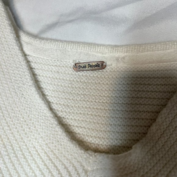 Free People La Brea V Neck Heavy Knit Pullover Off‎ White Sweater Small - Picture 4 of 7